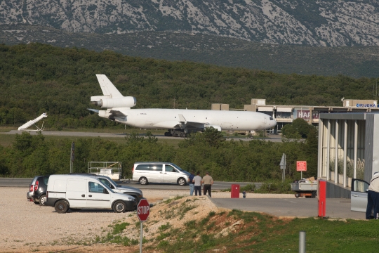 Avion, aerodrom na Krku