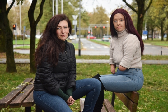 Emina Bužinkić i Izabela Chourafi