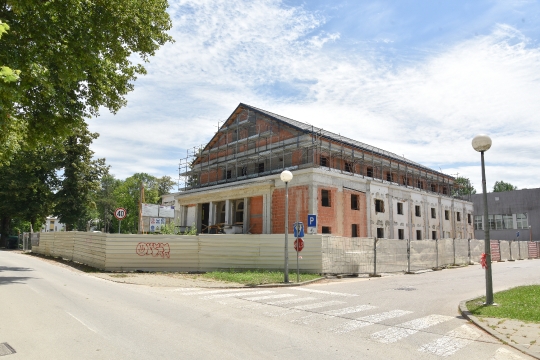 Hrvatski dom Karlovac