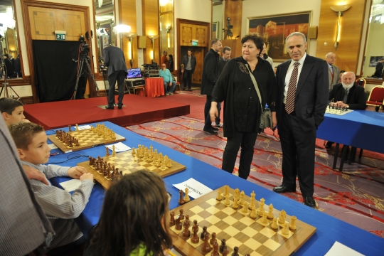 Kasparov simultanka