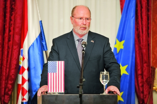 Predavanje americkog veleposlanika u Dvercu