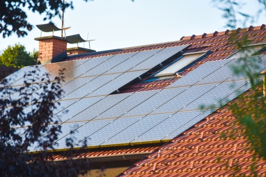 Solarni paneli krovovi