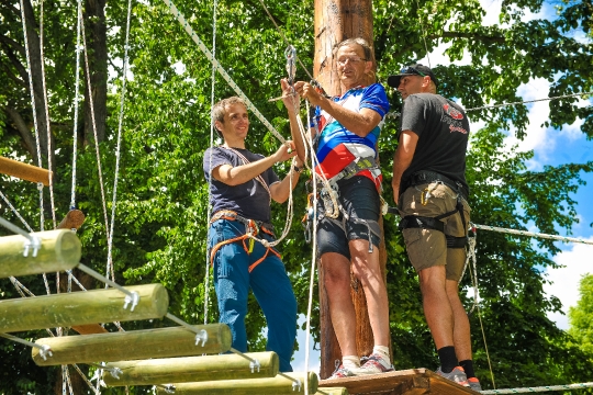 Zlatna greda adrenalinski park